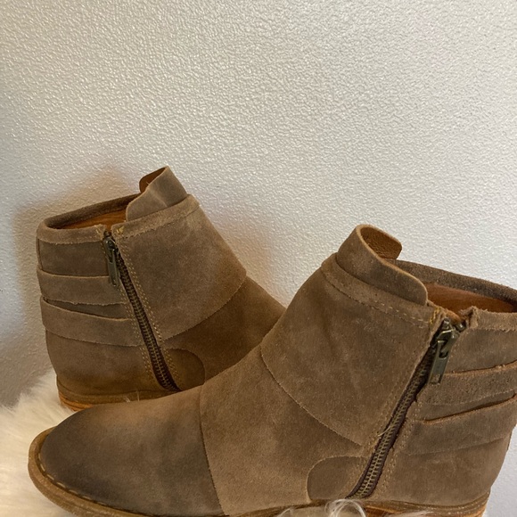 Born Brown Leather Ankle Boots with Buckle Straps Moraga Suede Boot - Picture 5 of 12